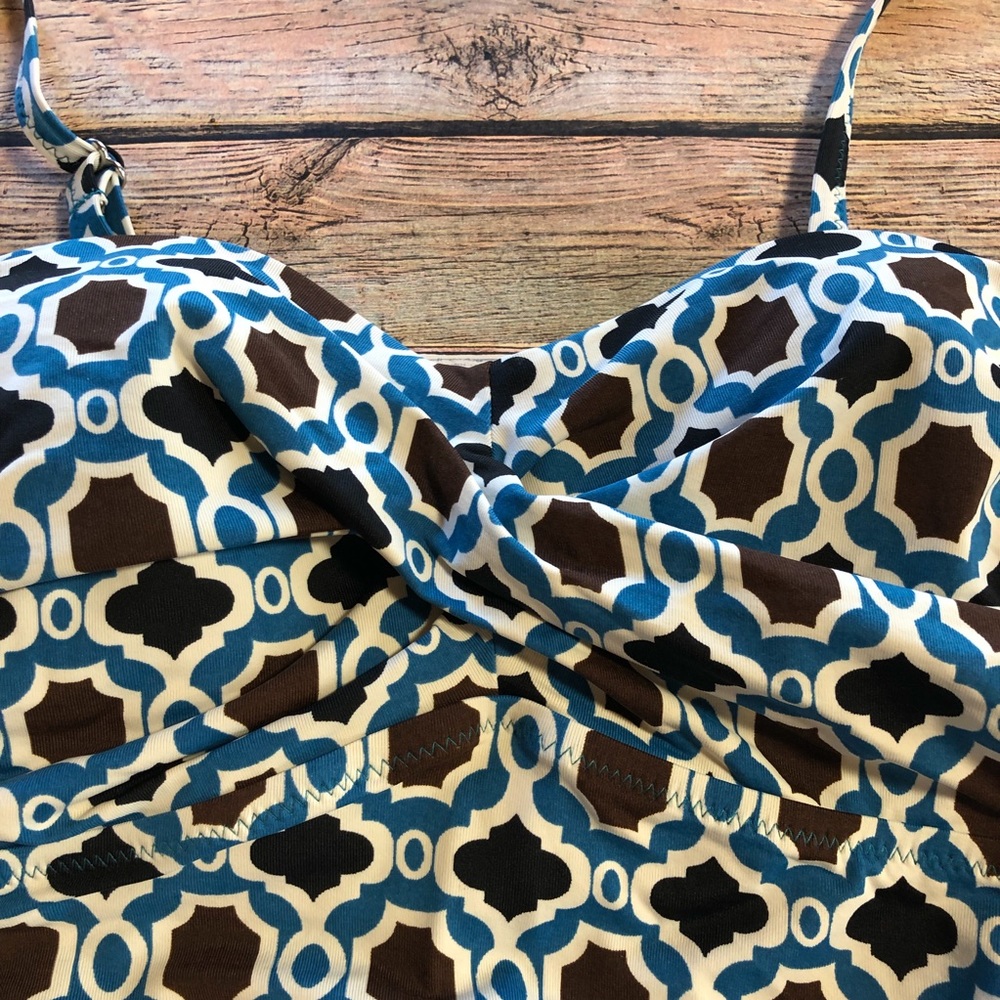 Lands' End Twist Tankini - Picture 4 of 7